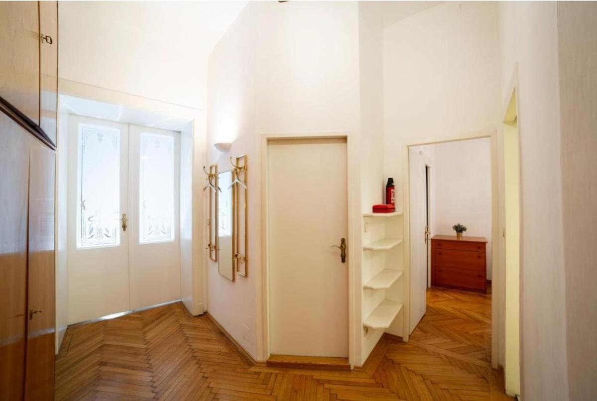 Classical Premium With Free Parking *